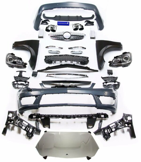 Mercedes Benz W204 Facelift C63 Full Conversion Body Kit C Class sedan 07-14 - Image 2